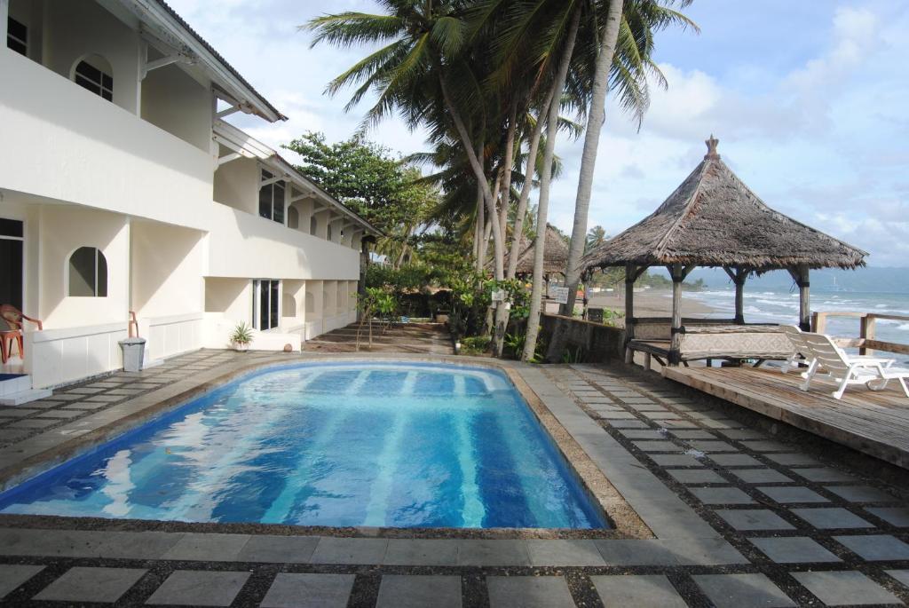 77 Sunset Plaza Hotel Cisolok ภายนอก รูปภาพ